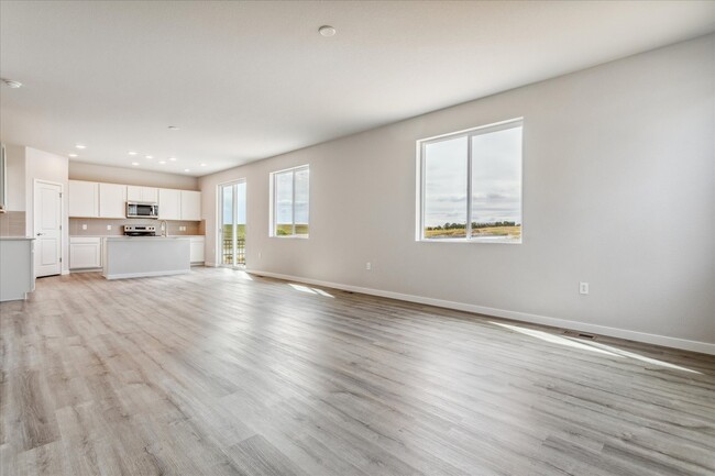 42601 Kinloch Trail, Elizabeth, CO 80107 - photo 5