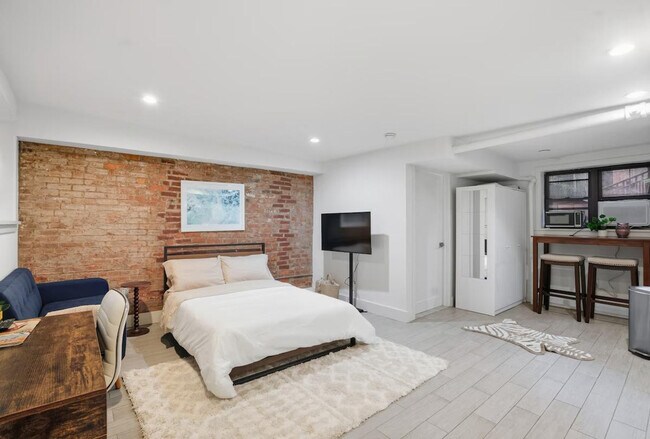 131 Loisaida Ave unit ID1358384P, New York, NY 10009 - photo 2