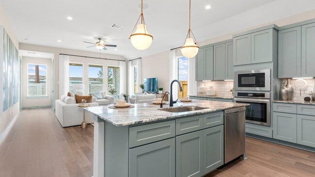 3405 Comice Ln, Pearland, TX 77581 - photo 5