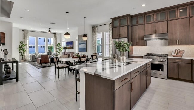 2269 Valentine Aly, Orlando, FL 32804 - photo 2