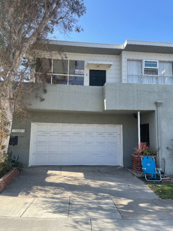 1521 Marine Ave Unit B, Seal Beach, CA 90740