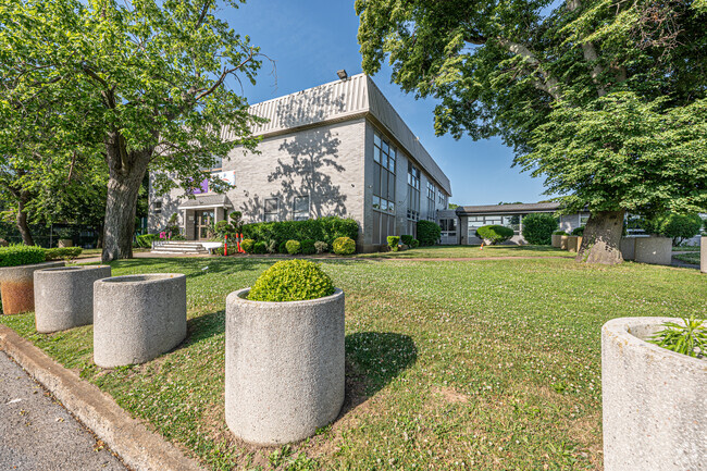 Bais Yaakov of the Five Towns is connected to Rambam Mesivta-Maimonides High School in Lawrence,