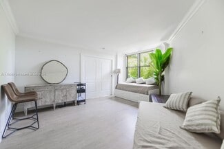 1121 Crandon Blvd Unit D206, Key Biscayne, FL 33149