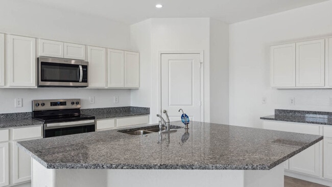 1522 E Glazier Dr, Casa Grande, AZ 85122 - photo 6