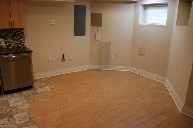 3542 11th St NW unit B, Washington, DC 20010 - photo 3