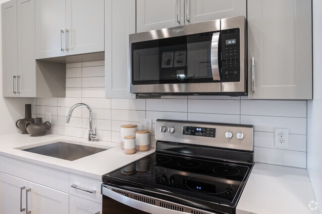 The Assembly at Park Circle, North Charleston, SC 29405 - photo 4