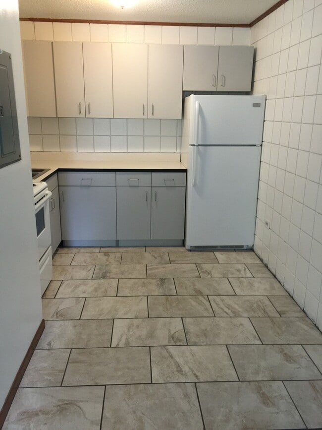 Rest All Suites, Midland, MI 48642 - photo 5