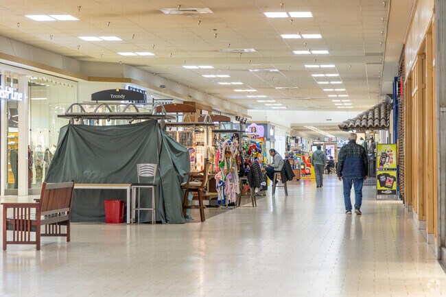 The Southern Hills Mall and surrounding shopping centers provide residents with a wide range of options in Sioux City.