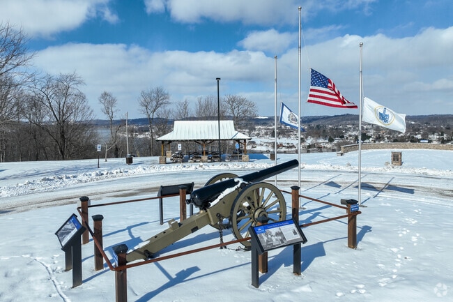 Fort Boreman Historical Park offers residents a glimpse into the past with historical markers, and scenic overlooks with breathtaking views of Parkersburg and the Ohio River Valley.