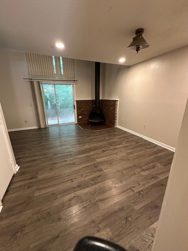 3350 Heathstead Place, Charlotte, NC 28210 - photo 3