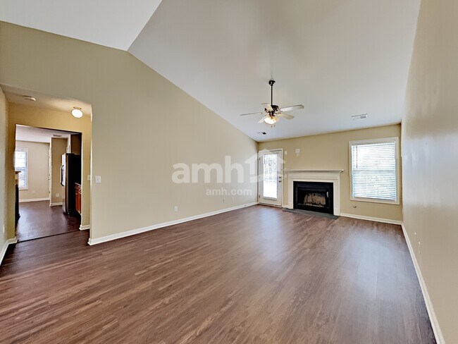 6078 Lancelot Ln, Douglasville, GA 30135 - photo 5