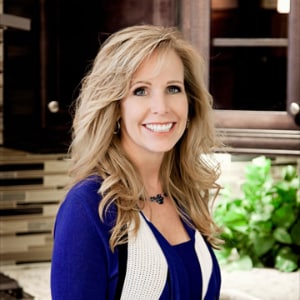 Laura Stagg