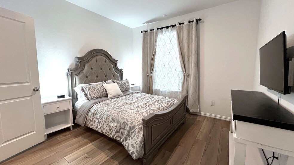 5334 Riverwalk Pkwy, Garland, TX 75040 - photo 1