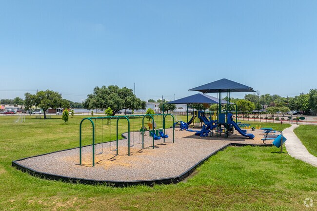 South Shaver Elementary offers students basketball courts as well as other amenities.