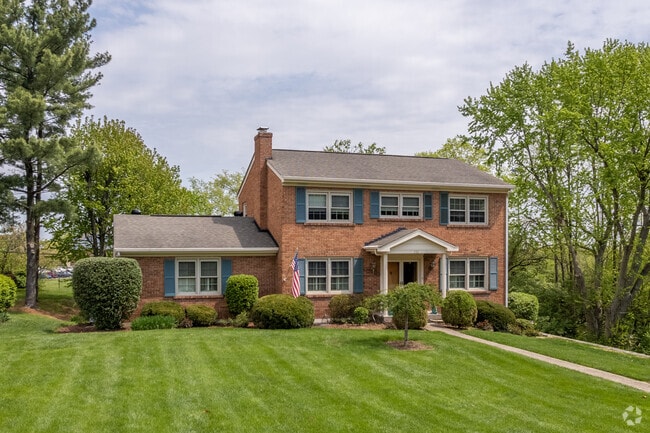 A single-family home on College Park Drive in Crestview Hills