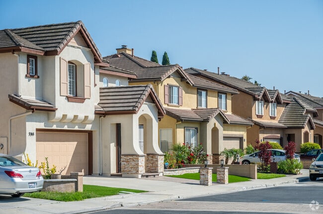 West Anaheim has a plethora of housing options to choose from.
