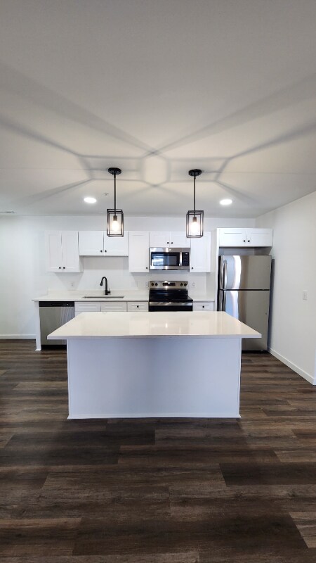 865-851 Arthur Dr Unit 203B, Milton, WI 53563