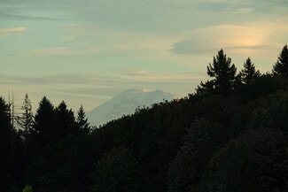 13211 NE 127th Way Unit C, Kirkland, WA 98034