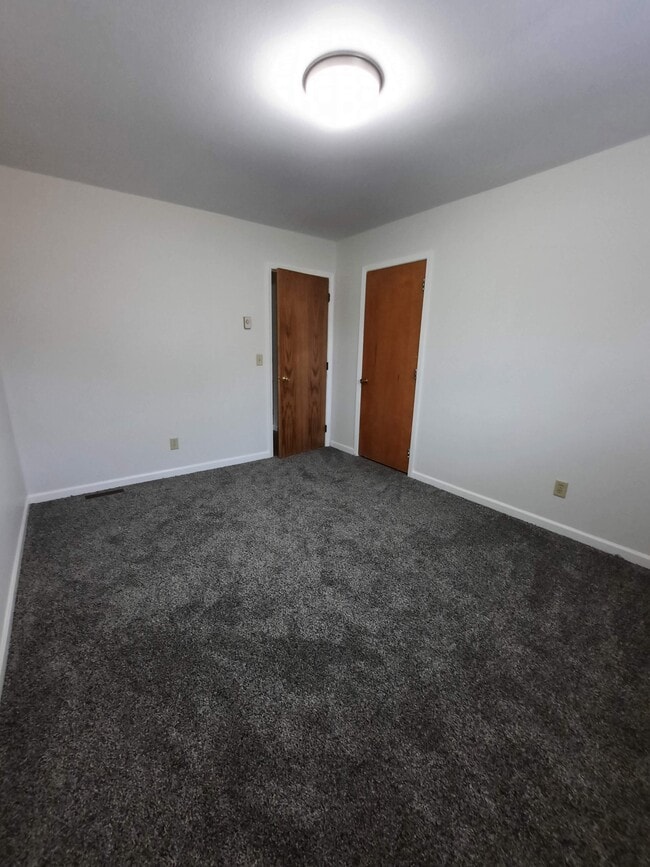 3039 Runway Ave, Eau Claire, WI 54703 - photo 7