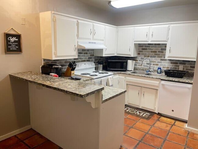 Gracey's Nation - Truman Community, Albuquerque, NM 87110 - photo 5