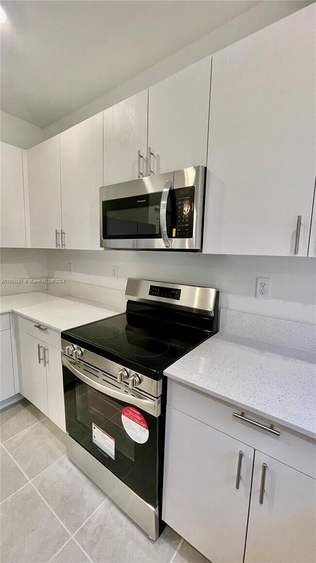 13241 SW 286th Terrace, Homestead, FL 33033 - photo 7