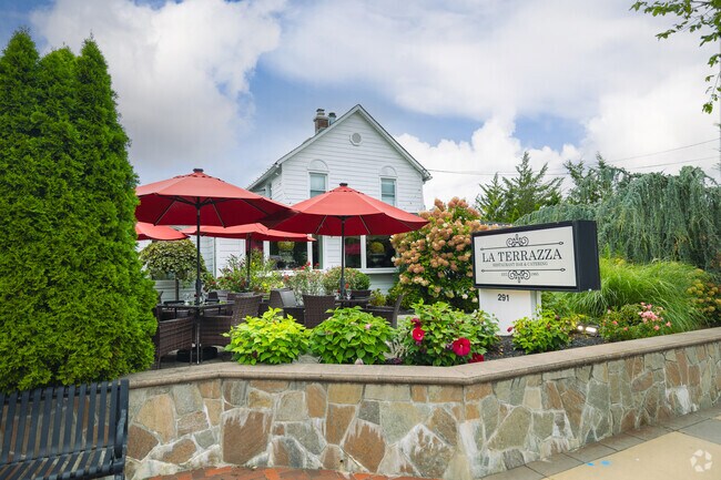 La Terrazza serves Italian food on South Main Street.