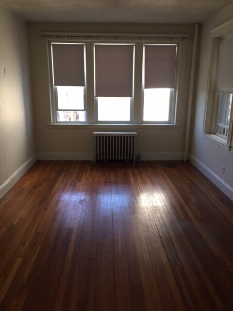 1817 Commonwealth Ave Unit 17, Auburndale, MA 02466