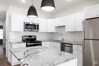 10 Berkshire Rd, West Hartford, CT 06110