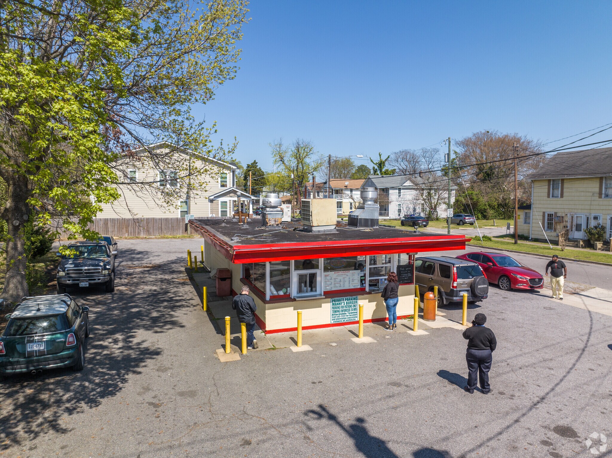Manny’s Burger at the corner of Lafayette Boulevard.