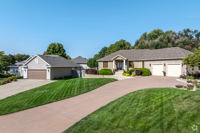 Newer villas live in the northern part of the West Campus neighborhood.