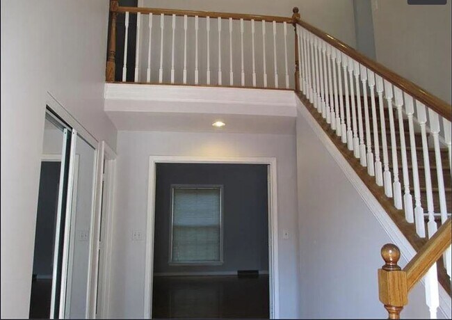 223 Springhouse Ln, Pittsburgh, PA 15238 - photo 4