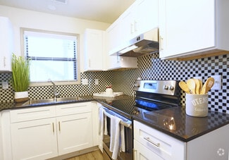 1636 Chippendale Rd, Charlotte, NC 28205