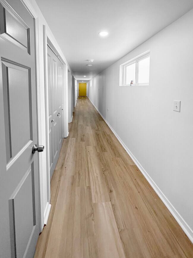 1127 S Dupre St unit Student Apartment, New Orleans, LA 70125 - photo 5