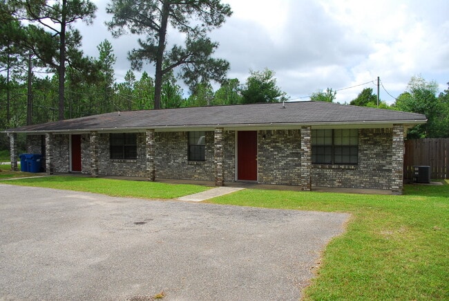 15724 Cook Rd unit A, Biloxi, MS 39532 - photo 2