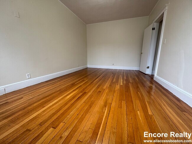 1750 Commonwealth Ave unit 1820-4, Brighton, MA 02135 - photo 7