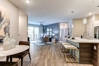 3219 S Orange Ave, Orlando, FL 32806