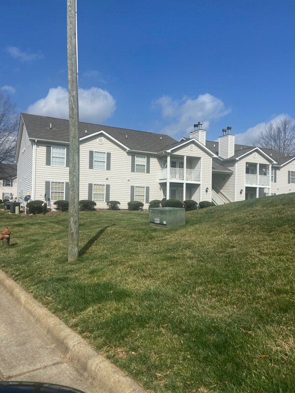 801 Moultrie Ct Unit G, Greensboro, NC 27409