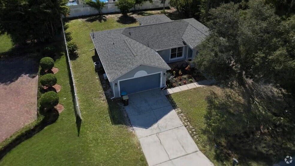 840 Avalon St SE, Palm Bay, FL 32909 - photo 2