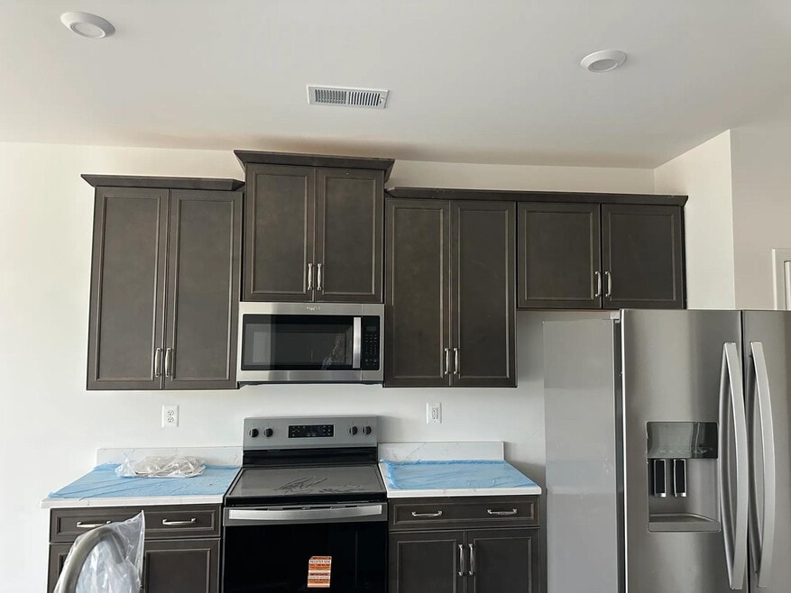 Goose Creek Village, Ashburn, VA 20147 - photo 1