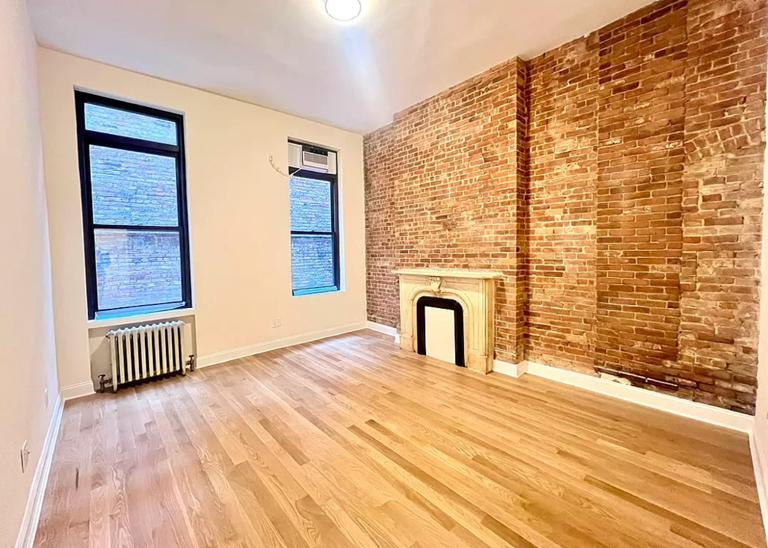 130 E 29th St unit 1, New York, NY 10016 - photo 1