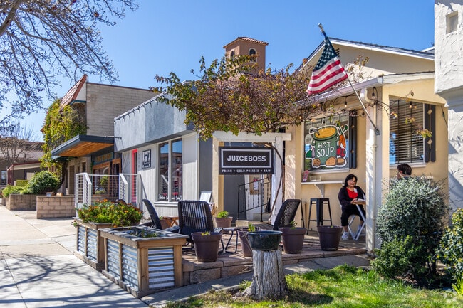 Discover new restaurants in downtown Atascadero.