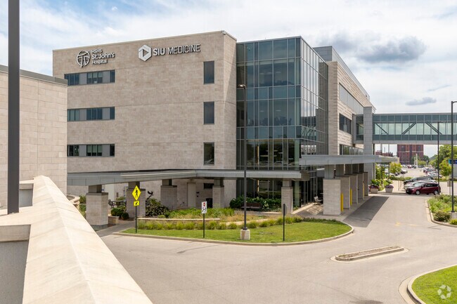 St. John's Hospital is just a mile south of Lincoln Park.