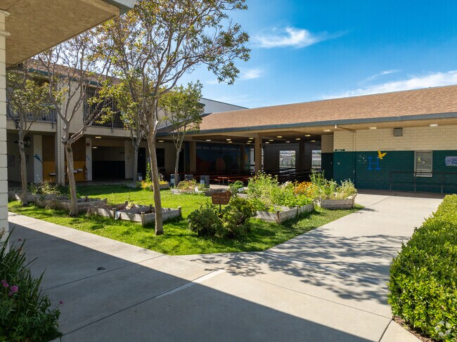Harrison Street Elementary School