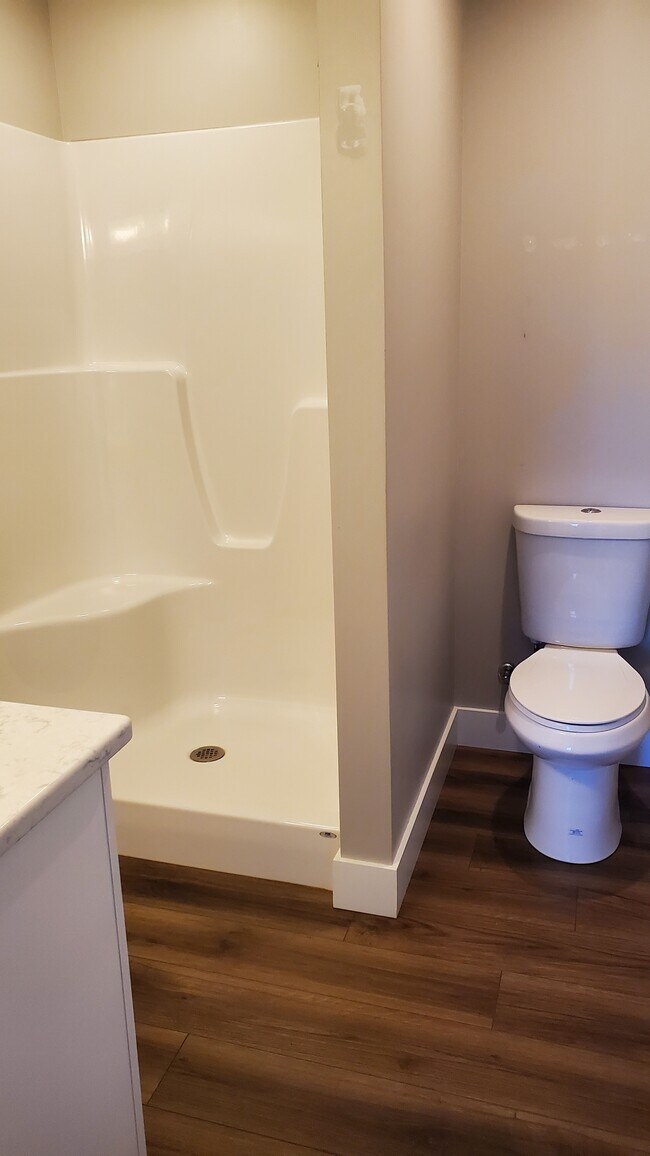 815 SW 1st St, Washington, IN 47501 - photo 5