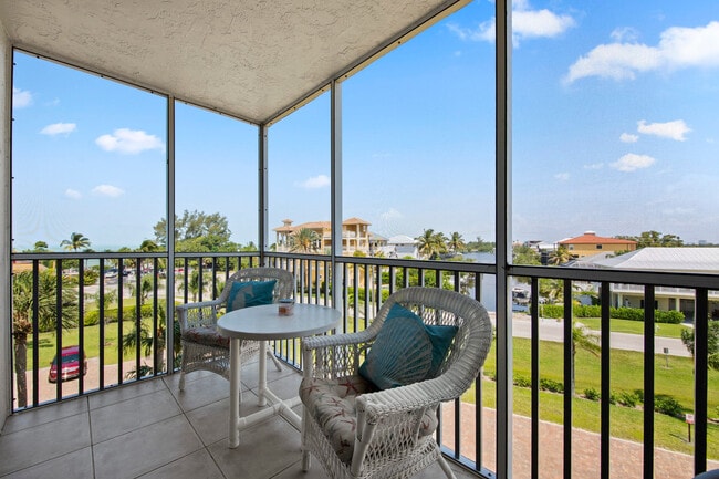 5900 Bonita Beach Rd SW unit FL4-ID1226376P, Bonita Springs, FL 34134 - photo 6