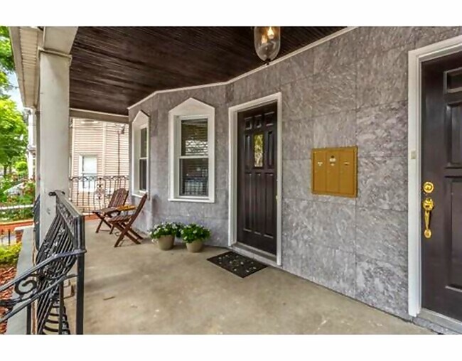 275 Medford St unit 1, Somerville, MA 02143 - photo 5