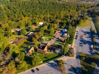 4450 Maple, Schnecksville, PA 18078