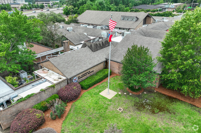 St. Andrews Episcopal School is ranked the best private K-12 schools in Mississippi.