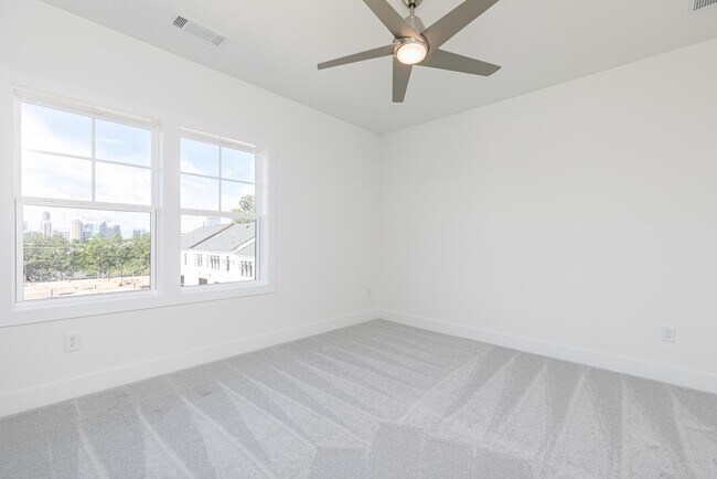 2184 Crestview Dr NE, Brookhaven, GA 30319 - photo 4