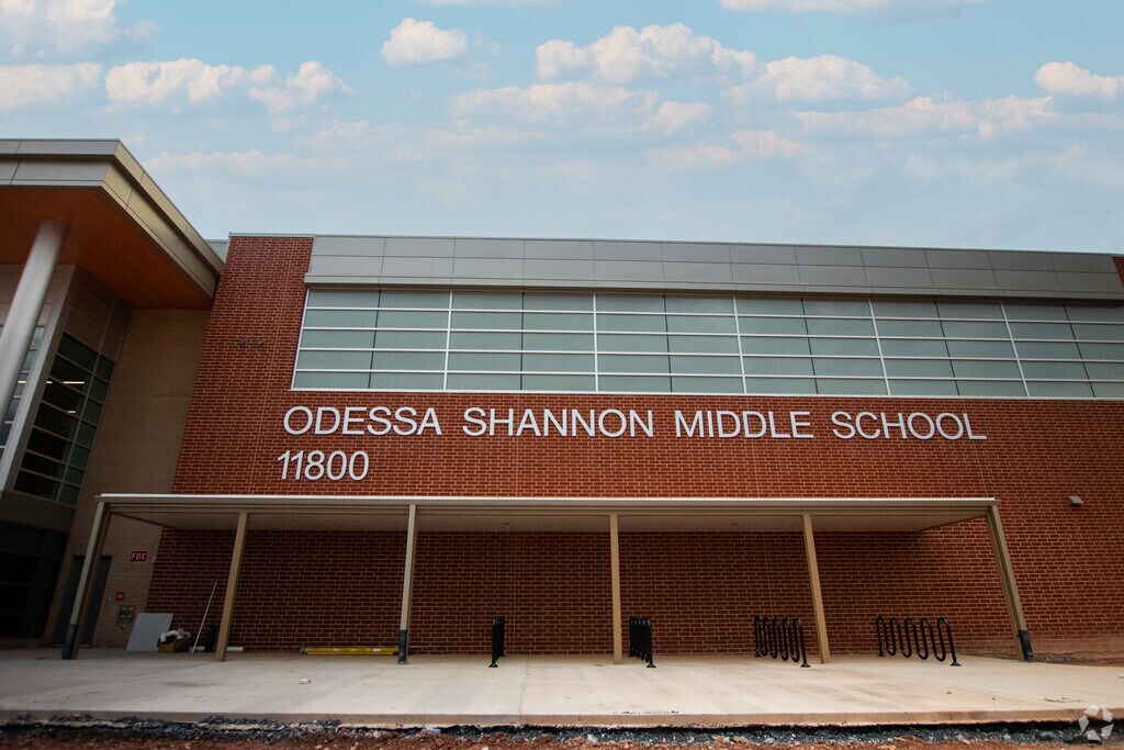 Welcome to Odessa Shannon Middle School in Kemp Mill.